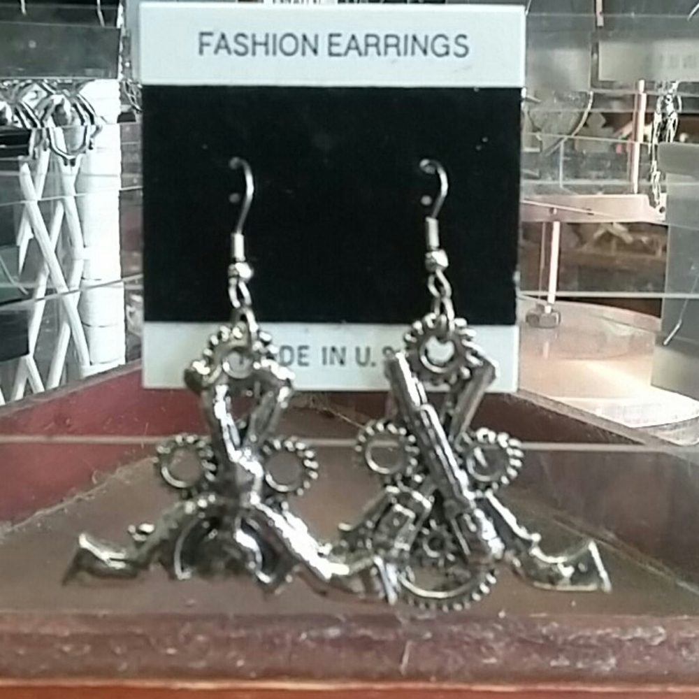 Steam punk gears with cross pistol earrings